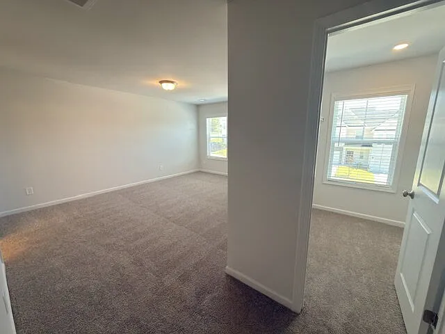 121 Bartlett Dr — Photo 29