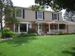 8108 Hedgeway Dr, Shelby Township, MI 48317
