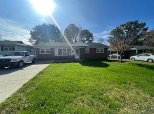 238 Lansbury Dr, Danville, VA 24540