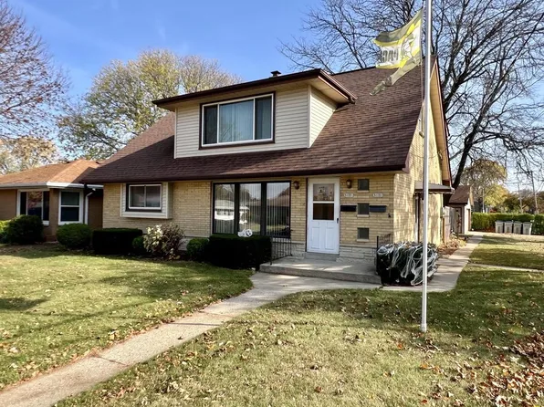 3674 South 77th STREET #3676, Milwaukee, WI 53220