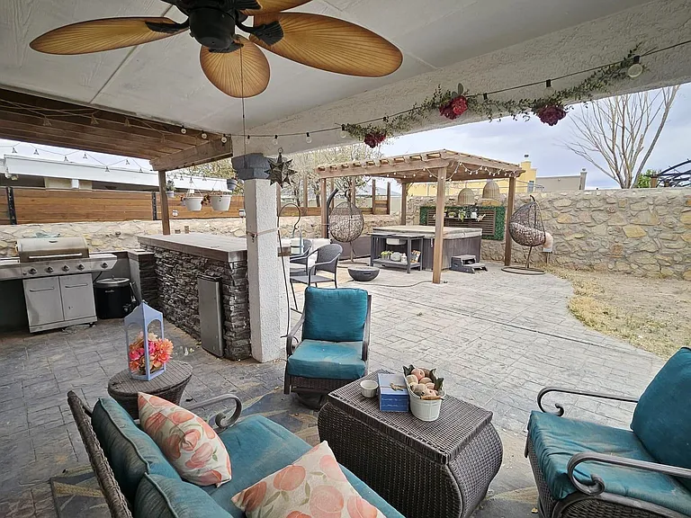 12661 Paseo Rosannie Ave — Photo 16