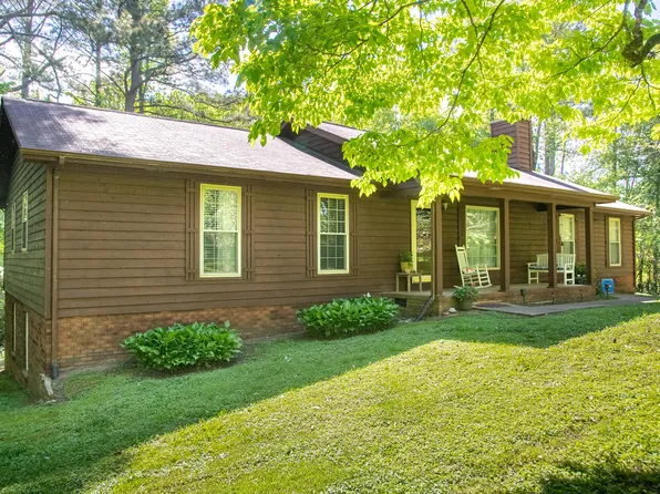 220 Cherry Mill Ln, Tunnel Hill, GA 30755