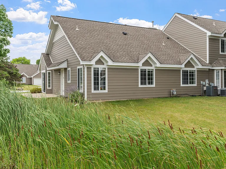 Mequon Trail Townhomes — Photo 28