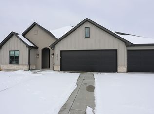 4417 Royal County Rd, Columbia, MO 65201