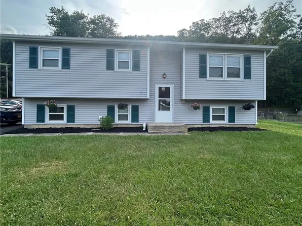 133 Marian Ave, Elmira Heights, NY 14903