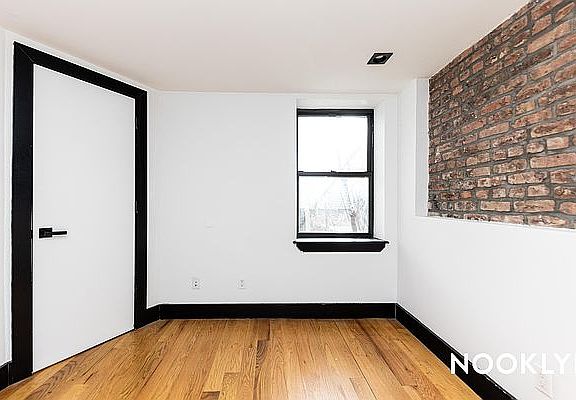4th image of 298 Gates Ave APT 2