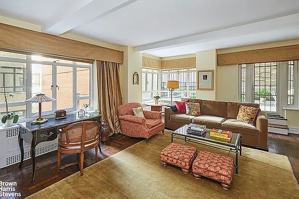 1st image of 19 E 88th St APT 2G