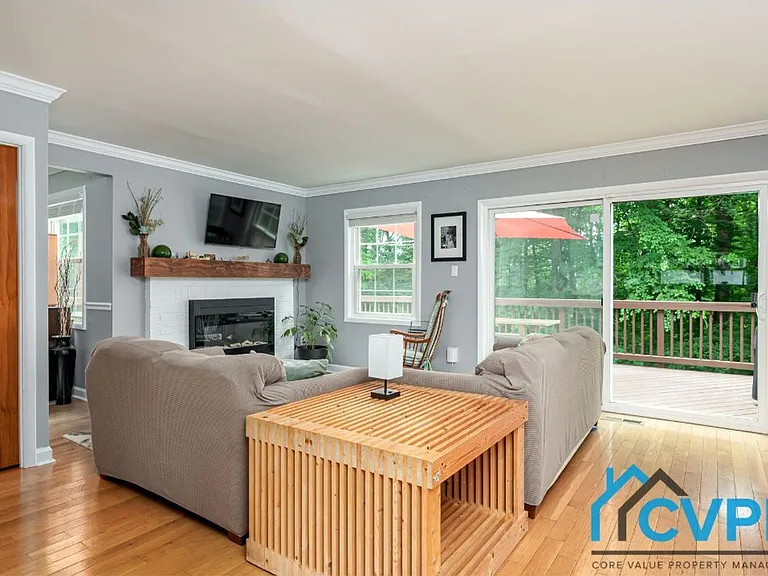 1609 Forest Hill Ct — Photo 8