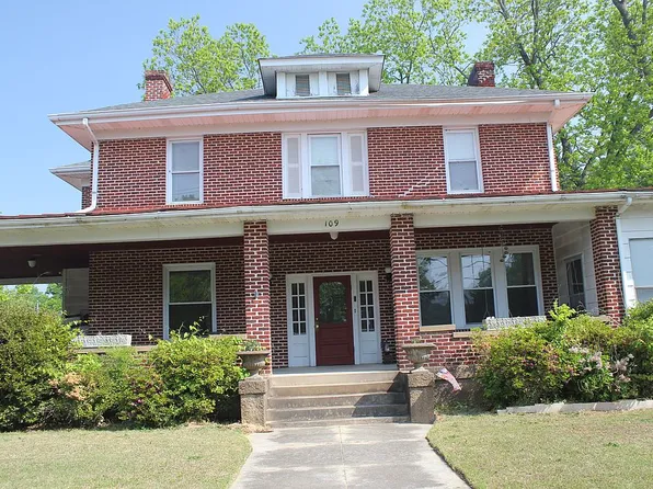 109 E Centennial St, Clinton, SC 29325