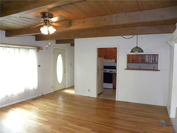 4th image of 430 Wells Dr