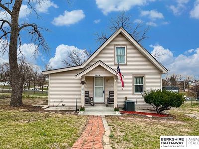 5617 M St, Omaha, NE, 68117