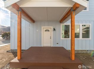 407 E Okanogan Avenue, Chelan, WA