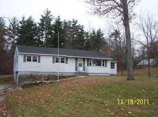 43 Dollard Rd, Auburn, NH 03032