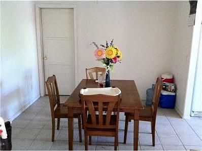 3rd image of 303 Agua Vista Way