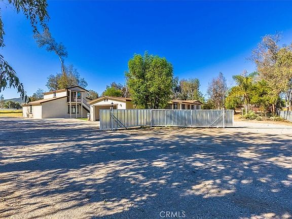 2nd image of 27355 Scott Rd