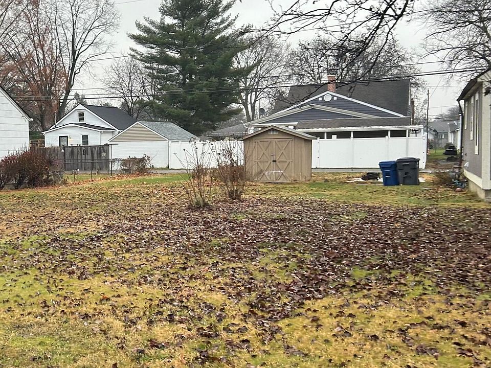 2nd image of 681 Pierce Ave