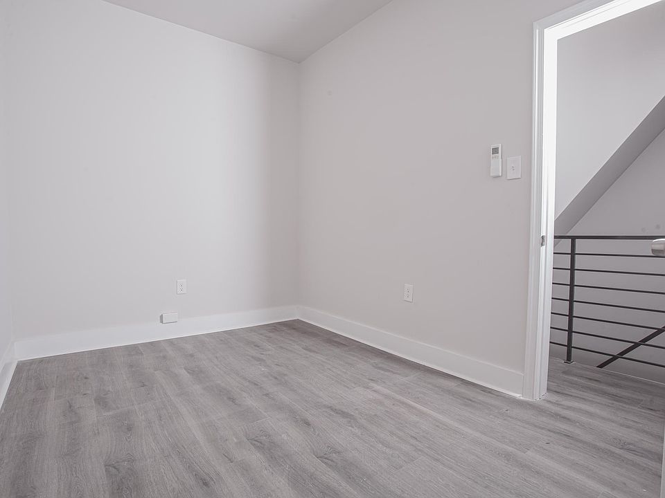 1st image of 2330 N 20th St #10