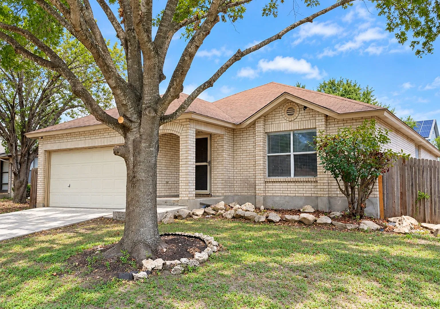 Move-In Ready 3-Bedroom Home in Converse with New Flooring, Fresh Paint & New Backyard Deck! — Photo 2