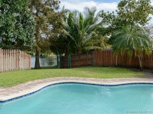 411 NW 99th Way, Hollywood, FL 33024