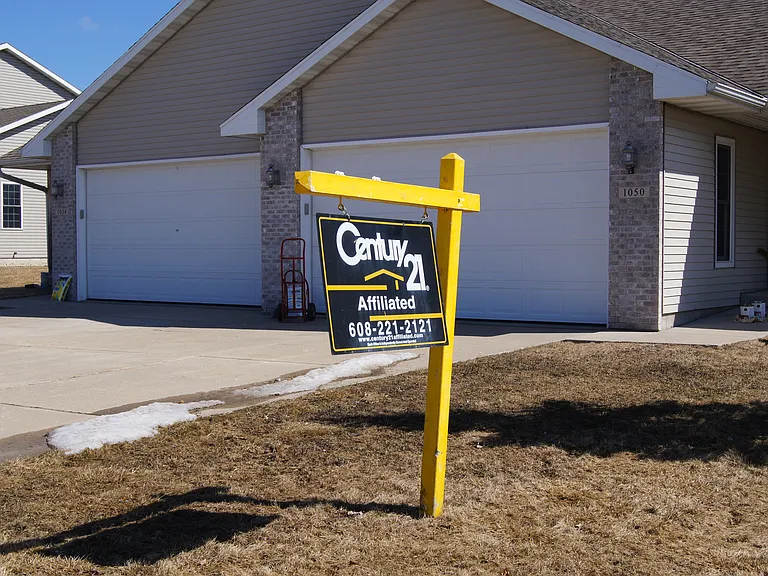 1054 Vinyard Dr #1054 — Photo 3
