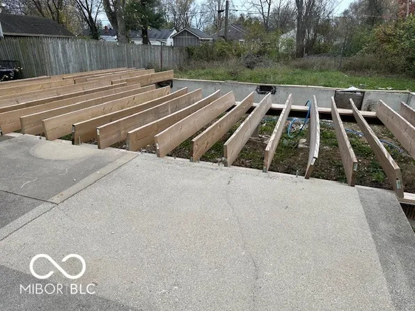 3322 Wallace Ave, Indianapolis, IN 46218