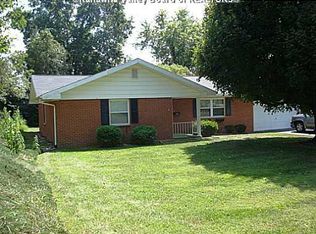 718 Fleming Ave, Ravenswood, WV 26164