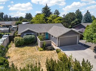 1545 SW 17th St, Redmond, OR 97756
