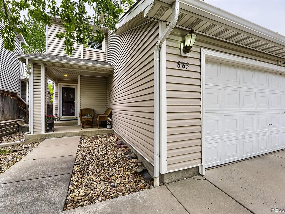 1st image of 883 Macaw Street