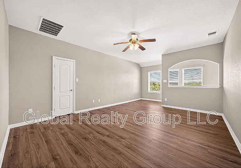 6661 Bowie Cv — Photo 9