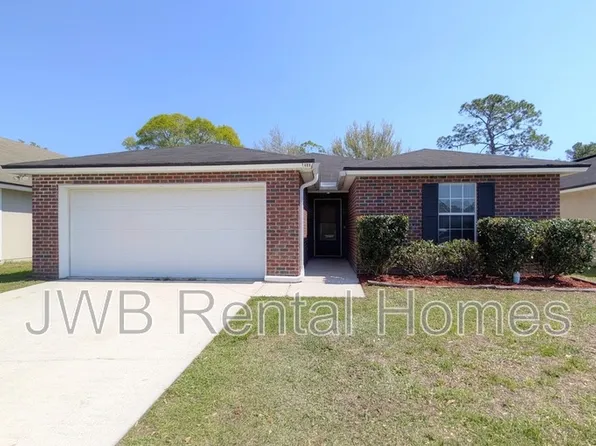 5489 Village Pond Ct, Jacksonville, FL 32222