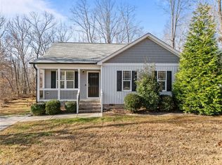 38 Bragg Ln, Hurdle Mills, NC 27541