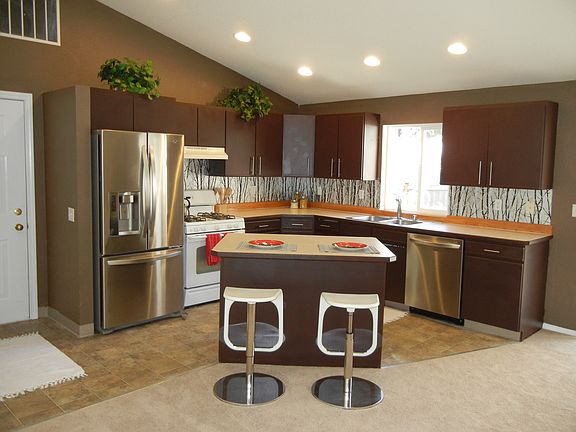 Kitchen with island