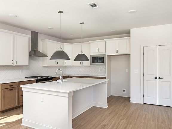 2nd image of 9591 Fox Gap Ln