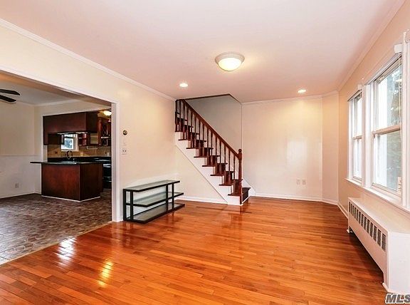 3rd image of 50 Prospect St