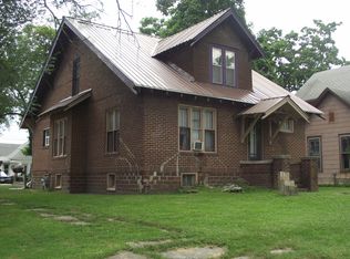 124 S Monroe St, Brookfield, MO 64628
