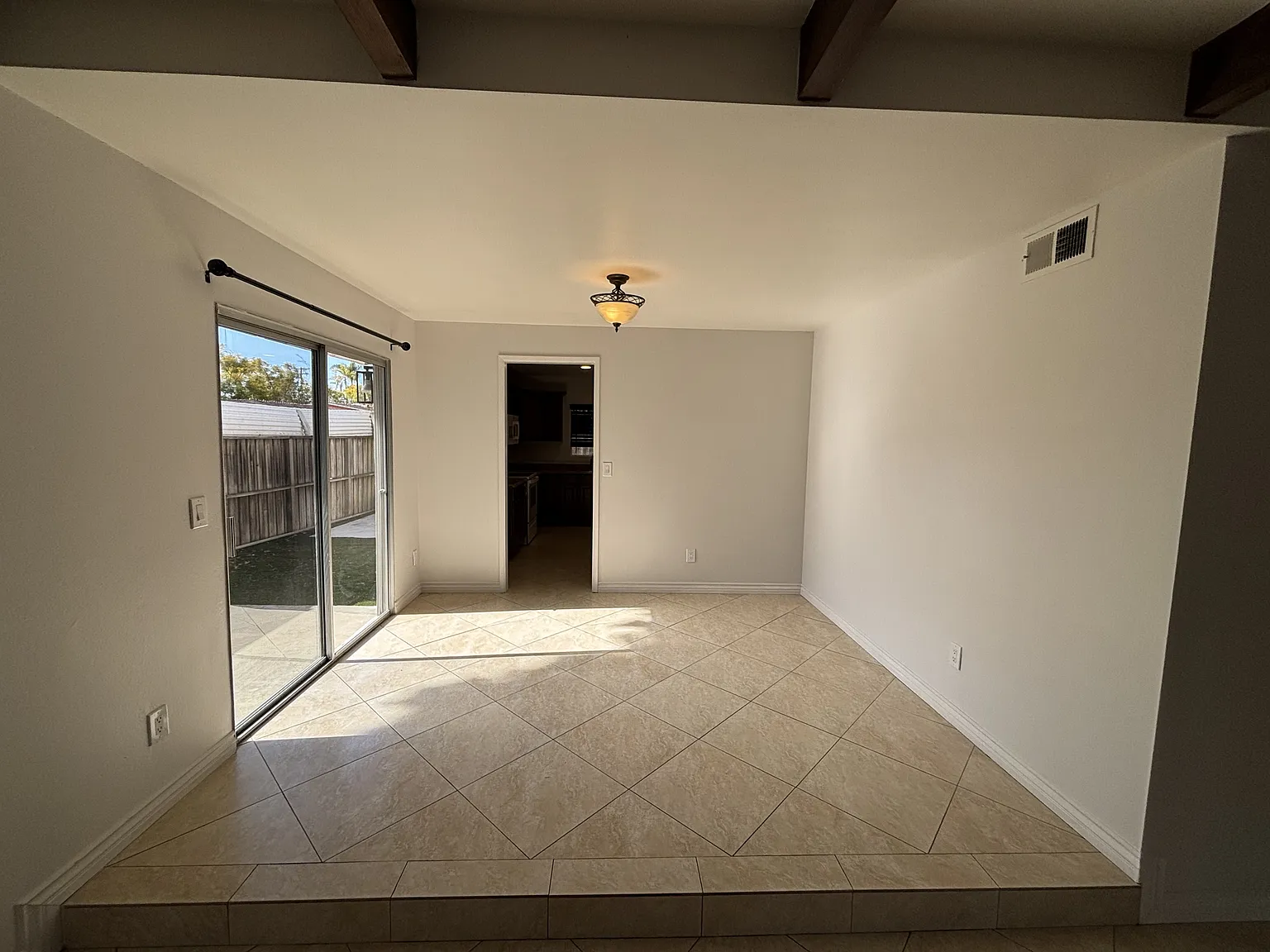 388 Hilltop Dr - N/A — Photo 3