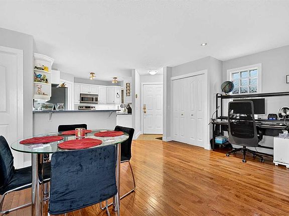 4th image of 2811 E 24a St SW #2