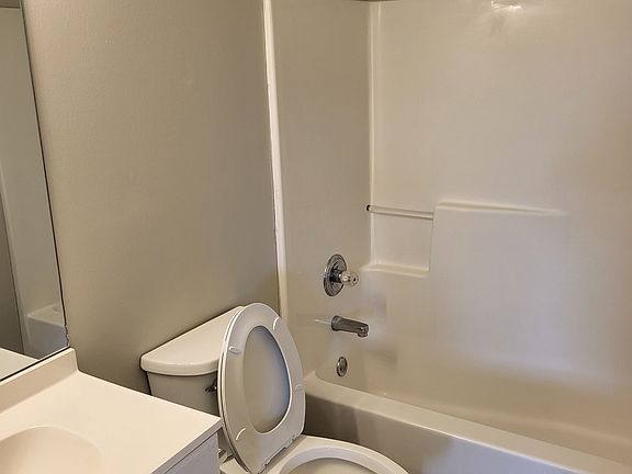 4th image of 194 S Killarney Ln APT 2