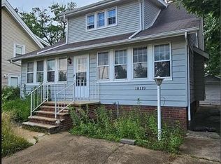 18119 Lake Shore Blvd, Cleveland, OH 44119