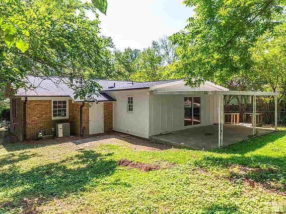 5th image of 2816 Newark Dr