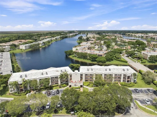 10668 W Clairmont Cir #303, Tamarac, FL 33321