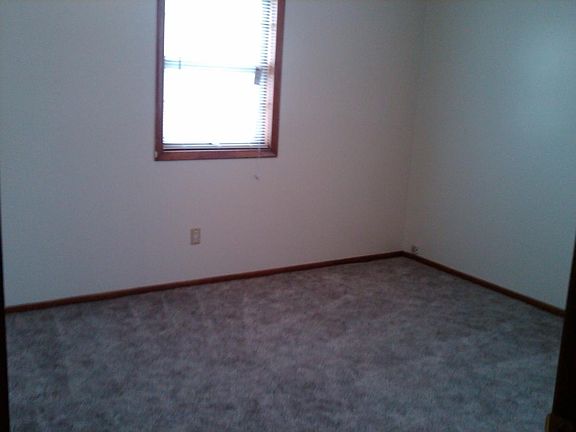 5th image of 1026 Eisenhower Cir APT 3