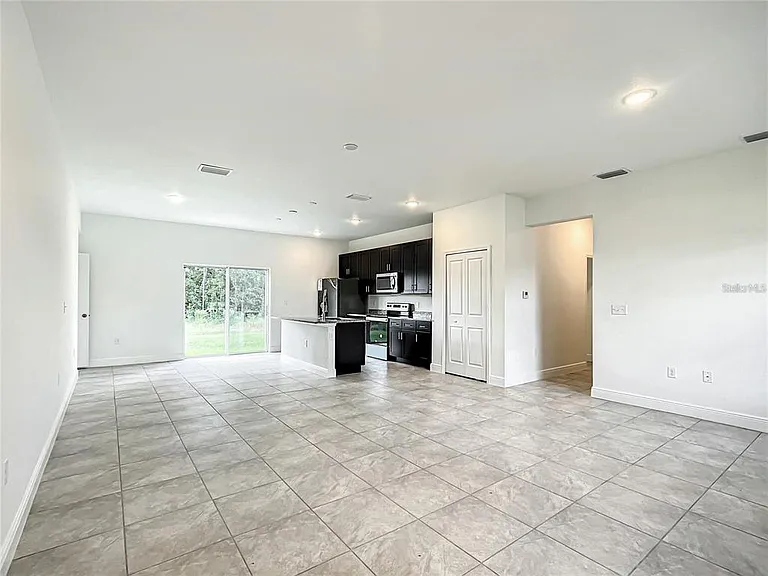 406 Marion Oaks Trl — Photo 28
