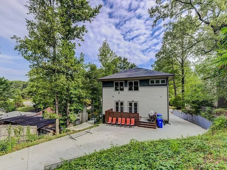 1758 Beacon Hill Blvd NE — Photo 22