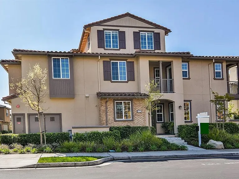 5230 Fioli Loop — Photo 1