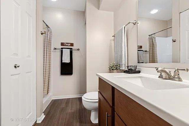1537 Westminster Dr #107 — Photo 34