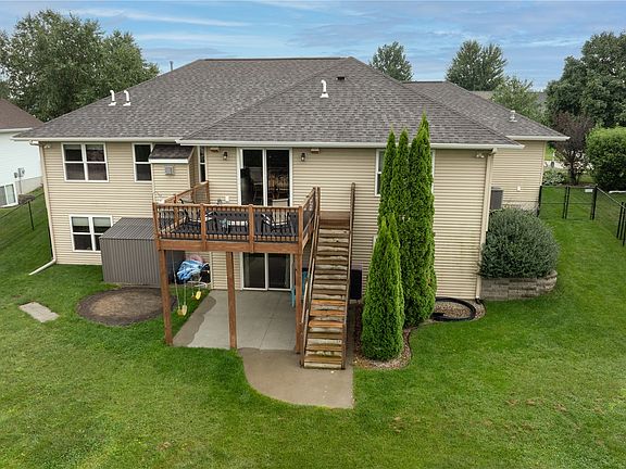 2nd image of 272 Barrington Ct