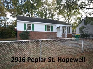 2916 Poplar St, Hopewell, VA 23860