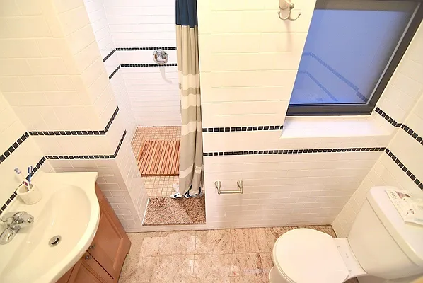 Rented by J Misrahi Realty Corp | media 22