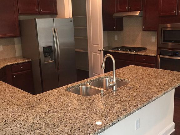 5th image of 529 Methven Grove Dr